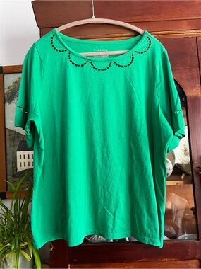 Talbots Emerald Green Short-Sleeve Tee with Scalloped Cutout Neckline